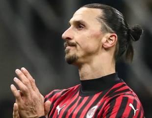 Zlatan Ibrahimovic tests positive for coronavirus