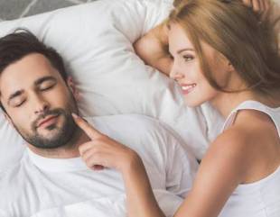 10 Things Men Do, Women Find Attractive