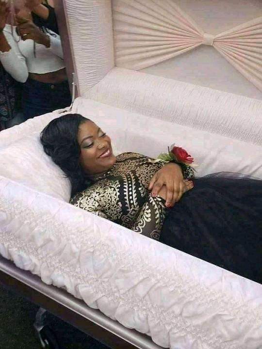 Lady goes viral as she takes ‘pre-burial” photos