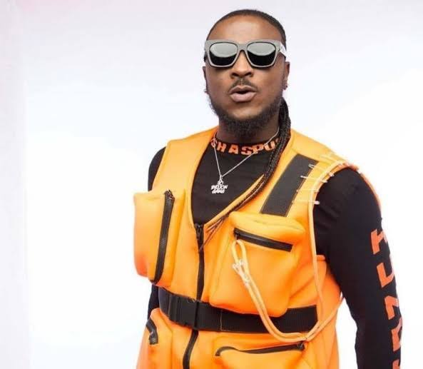 Peruzzi denies ever sleeping with Davido’s Chioma, describes the news as ‘crazy’.