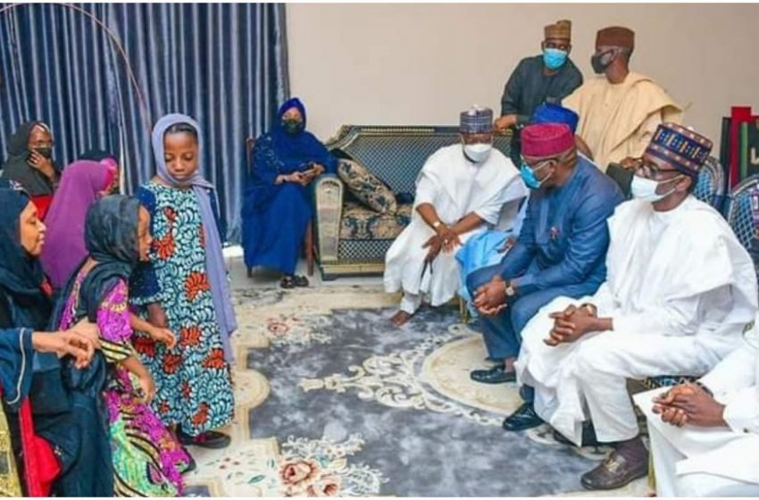 Buni, Fayemi, Bello Pay Condolence to President Buhari, Late COAS Family