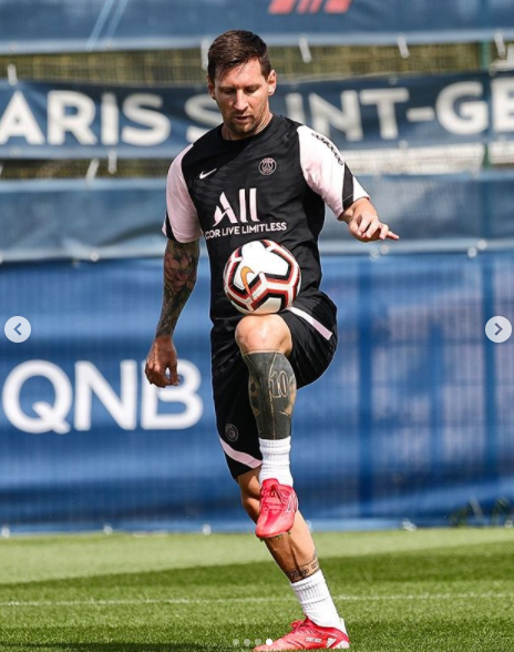 Photos from Lionel Messi’s first training at PSG