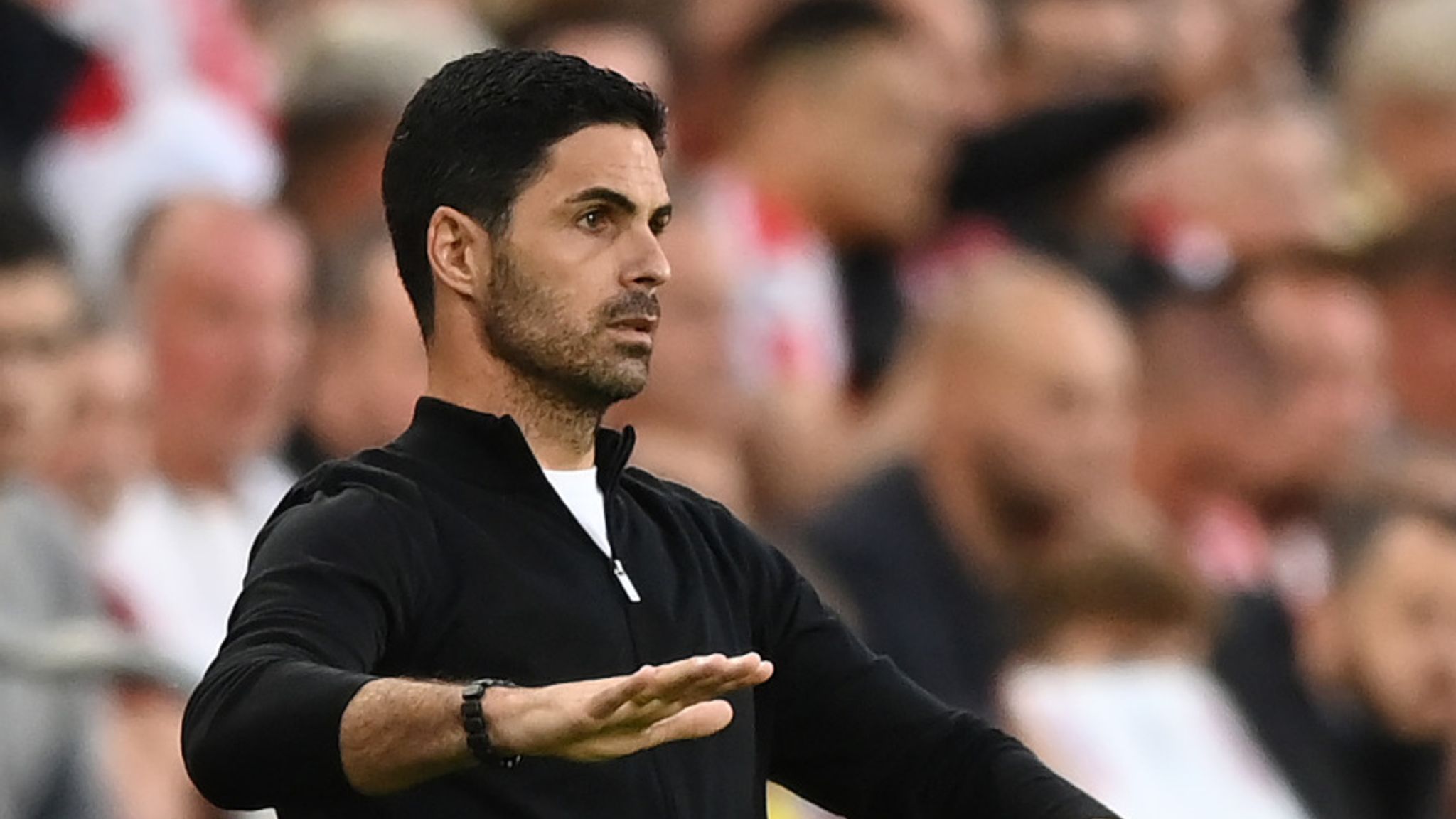 Arteta Harassed by Arsenal Fans outside Emirates after Losing to Chelsea