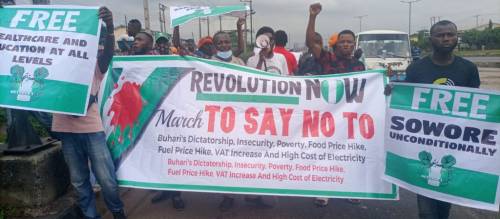 Independence Day Protest hits Lagos As Angry #BuhariMustGo,  Protesters Storm Ojota