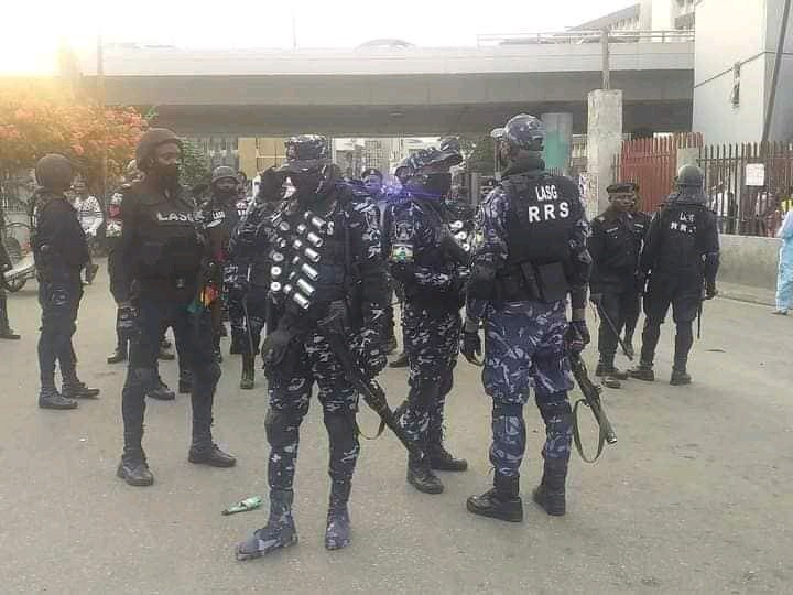 Security Operatives Take Over Lekki Tollgate Ahead Of #EndSARS Memorial Protest (Pix)