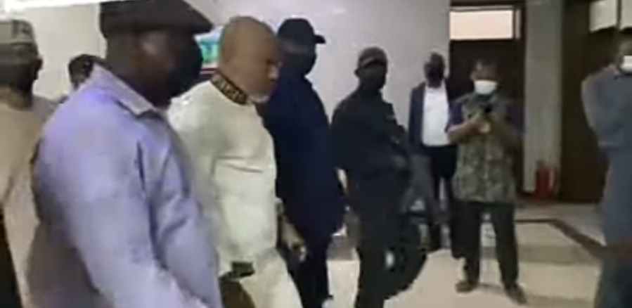 Video Of Nnamdi Kanu Leaving The Court After His Case Was Adjourned