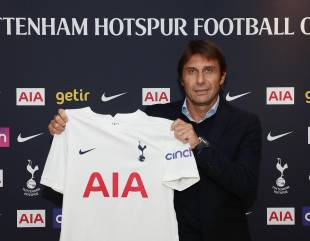 BREAKING: Tottenham appoints Antonio Conte as new manager