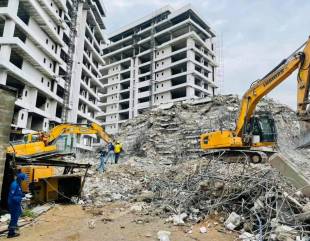 Ikoyi Building Collapse: Sanwo-Olu Orders Indefinite Suspension Of LASBCA’s GM