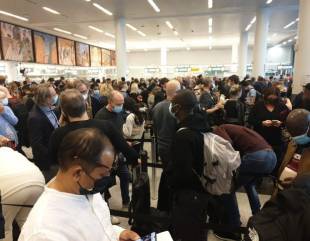 US ends travel ban: Scattered delays create a ‘stressful’ experience