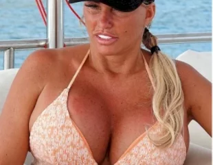 Katie Price reveals the results of her 13th boob job, the biggest ever she has done (photos)