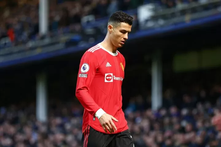 Cristiano Ronaldo apologises for his outburst, following phone incident after United’s 1-0 loss to Everton