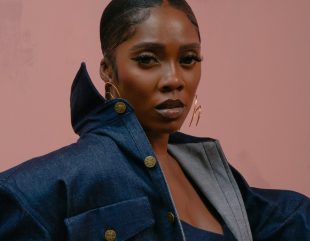 Tiwa Savage Gets Emotional On Stage Over Failed Relationships (Video)