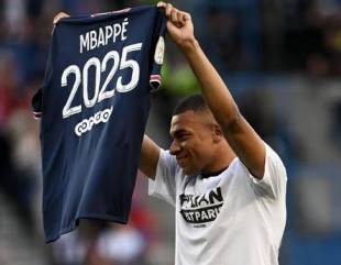 Mbappe explains his decision to stay at PSG