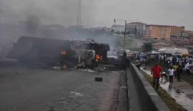 Man Dies As Tanker Crashes and Spills Content On Otedola Bridge