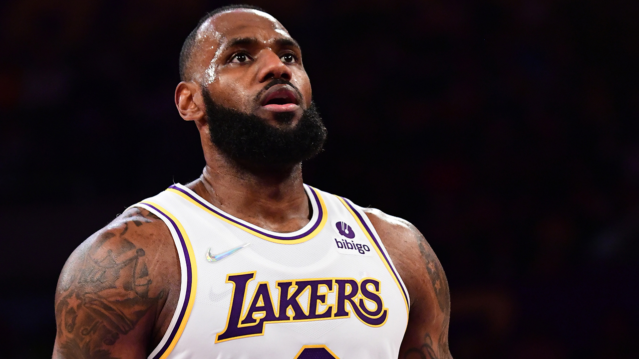 LeBron James becomes the first active NBA player to worth billions