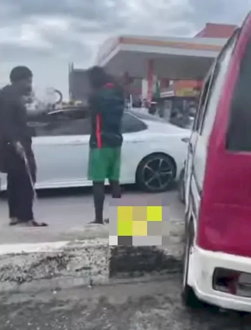 Young man flogs commercial driver for bashing car in Lekki