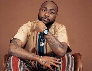 OBO Baddest: Davido gets 15 customized diamond-encrusted pendants for his crew members.