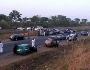 Police and bandits engage in a shootout on the Kaduna-Abuja highway.