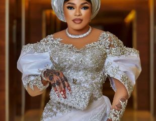 Fans applaud Bobrisky as he gleefully shakes his surgically enlarged behind (Video)