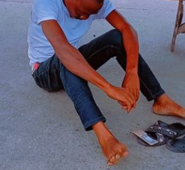 Suspected Phone Snatcher Flogged in Public in Bayelsa