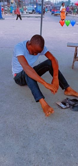 Suspected Phone Snatcher Flogged in Public in Bayelsa