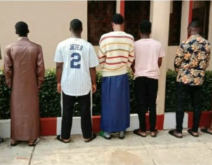 <strong>EFCC Arrests Corps Member, Yahoo Boys And Clerics They Hired At A Hotel (Photo)</strong>