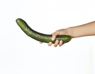 Why you should not use a cucumber as a sex toy (A MUST READ)