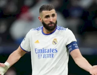 LaLiga: Benzema loses penalty as Barcelona overtake Real Madrid at top of the table