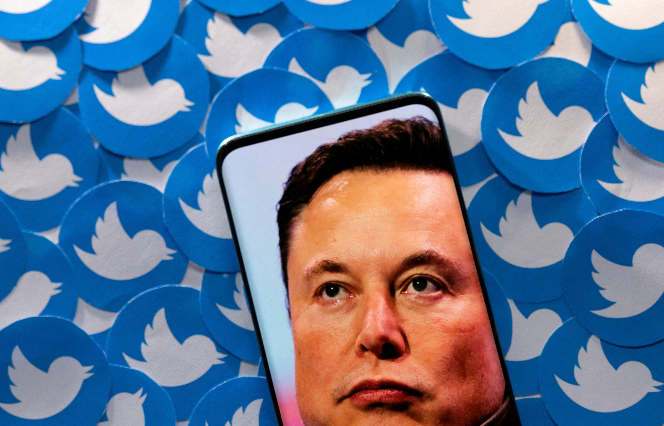 Twitter set to lay off nearly three-quarters of its staff in 2023 when Elon Musk takes over