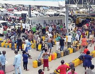 Petrol price may rise to N800/litre when subsidy is removed – Marketers