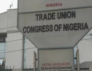 Naira scarcity: TUC begs Nigerians to stop attacking banks and its workers