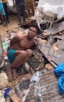 Traders Call For Help After A Young Guy ‘Ran Mad’ At Tejuosho Market In Lagos (Video)