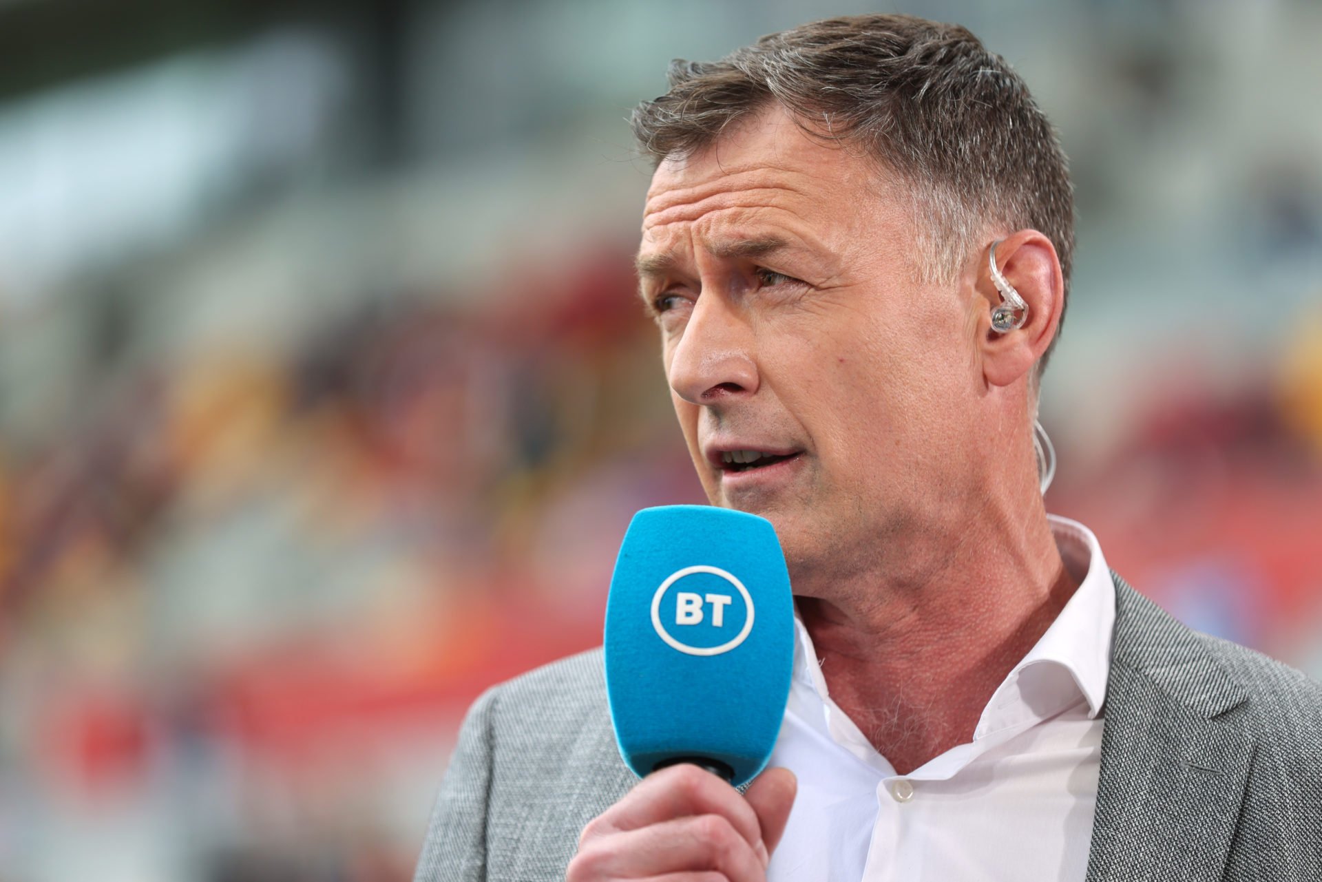 Premier League Expert Chris Sutton Predicts Outcomes for Manchester United vs. City, Arsenal, Chelsea, Liverpool, and Others