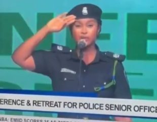 Nigerian Policewoman’s National Anthem Blunder Goes Viral, Sparks Online Reactions (Video)