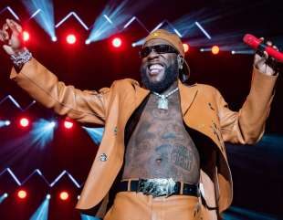 Burna Boy Achieves Historic Milestone as the First African Artist to Sell Out Mercedes-Benz Arena in Berlin, Germany