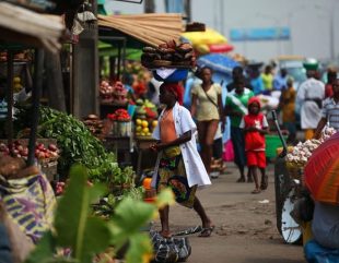 Nigerians Struggle as Soaring Food Prices Bring Tears