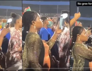 “No gree for anybody”- Lady Sparks Reactions as She Uses POS Machine to Record Video During Church Concert