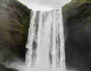 Two students fall and die while trying to take selfie at waterfall