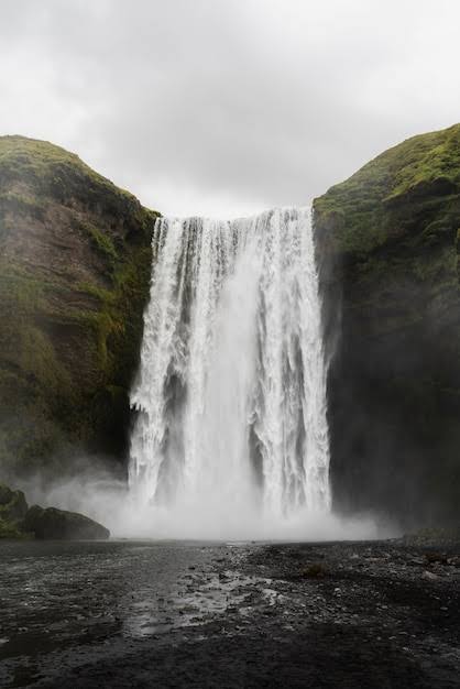 Two students fall and die while trying to take selfie at waterfall