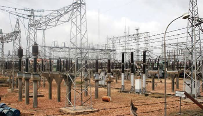 FG urges Nigerians to anticipate paying more for electricity