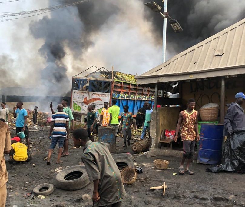 Hoodlum Clash in Lagos Sparks Market Fire (Video)