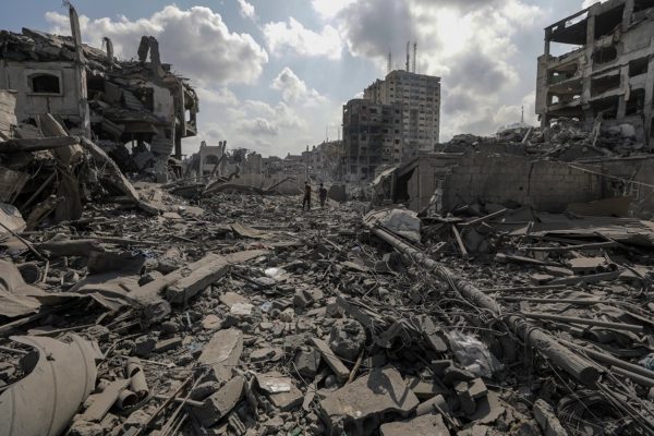 Israeli strikes on central Gaza leave more than 62 dead