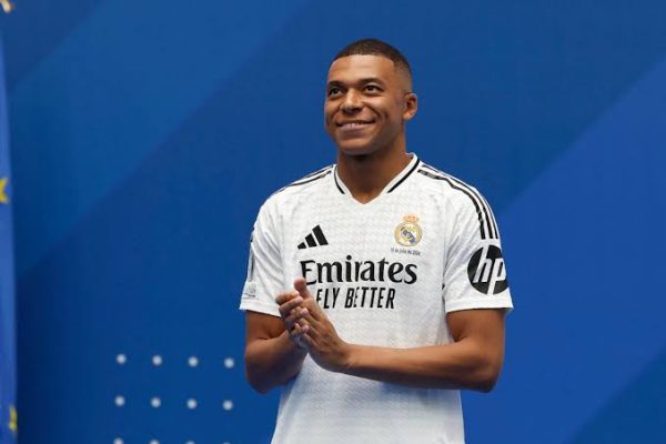 VIDEO: Kylian Mbappe presented as new Real Madrid player